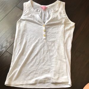 EUC Lilly Pulitzer Essie Top Size Small